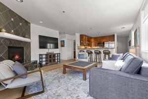 featured image of 2546 Evergreen Ln