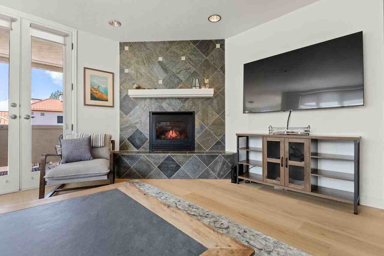 2546 Evergreen Ln #1564297P - Photo 5 of 50