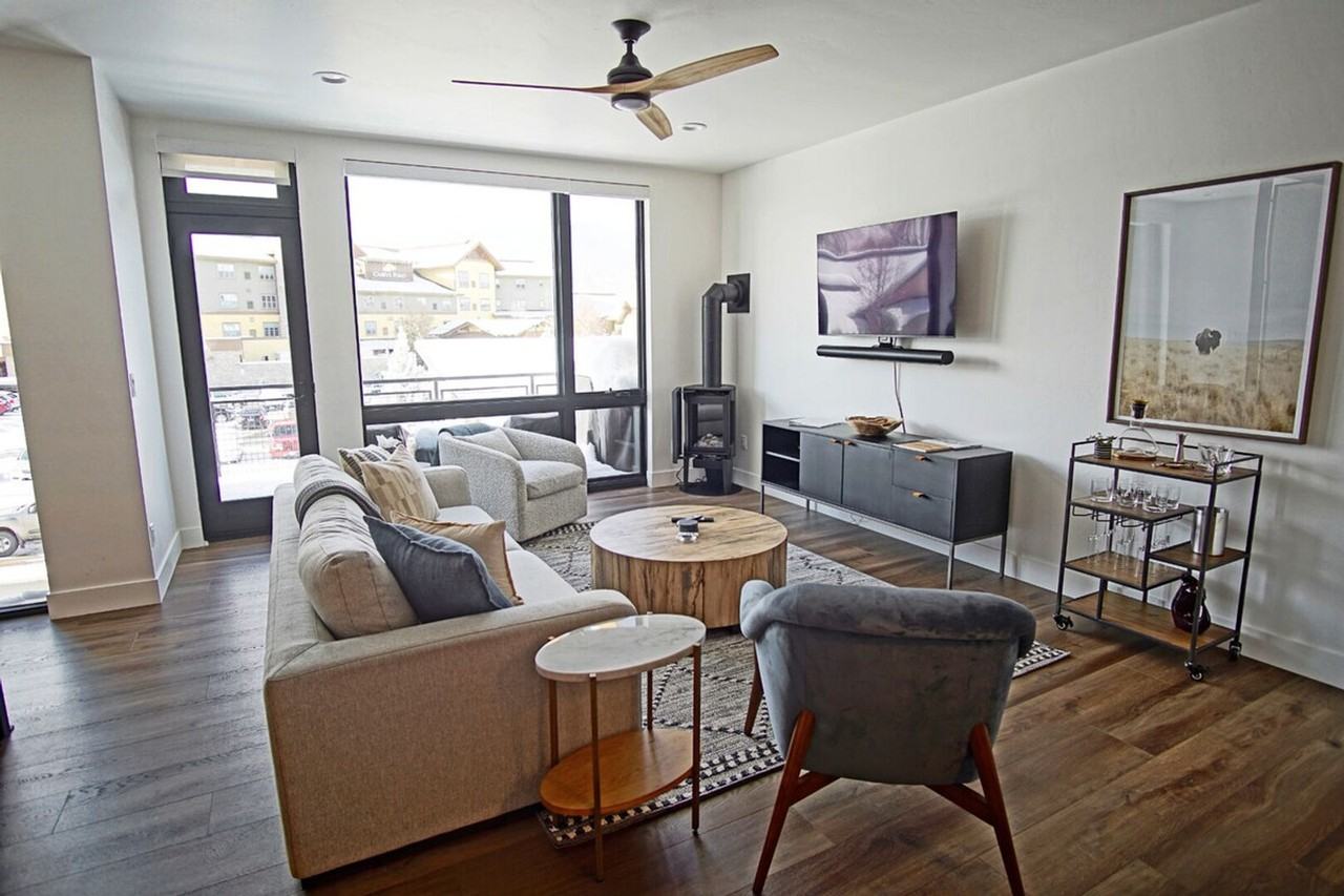 1200 Urban Way #1564264P - Photo 3 of 50