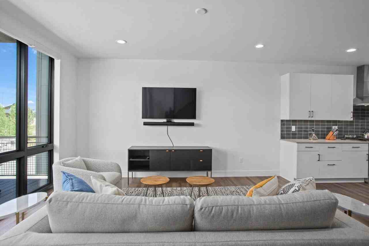 1200 Urban Way #1564264P - Photo 5 of 50