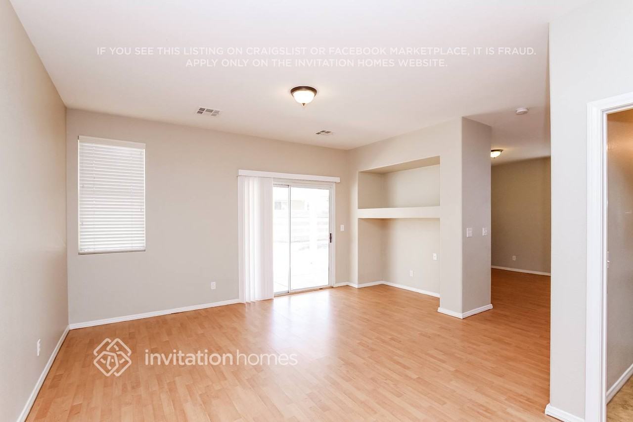 9564 Flying Eagle Ln - Photo 4 of 20