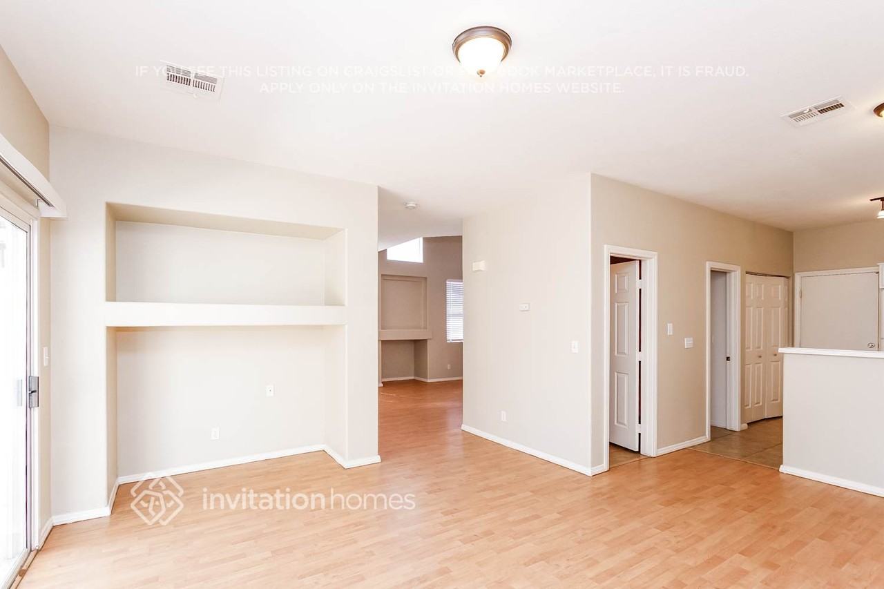 9564 Flying Eagle Ln - Photo 6 of 20