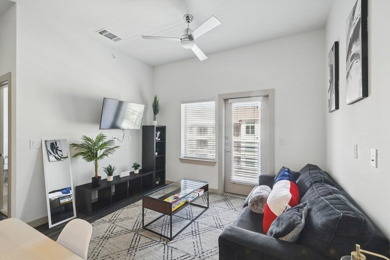 6720 Alma Rd #1570999P - Photo 3 of 32