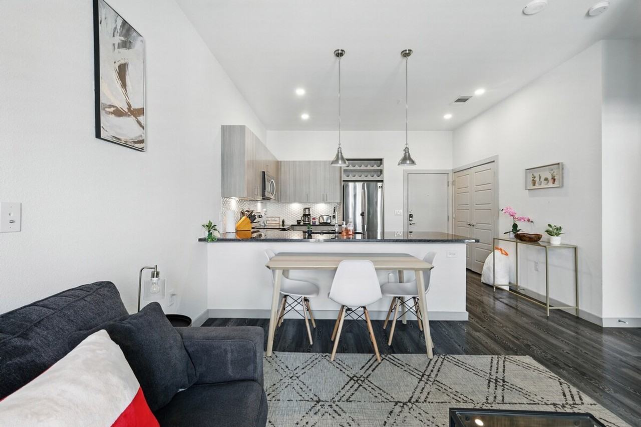 6720 Alma Rd #1570999P - Photo 4 of 32