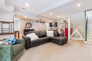featured image of 11 Friendship Court