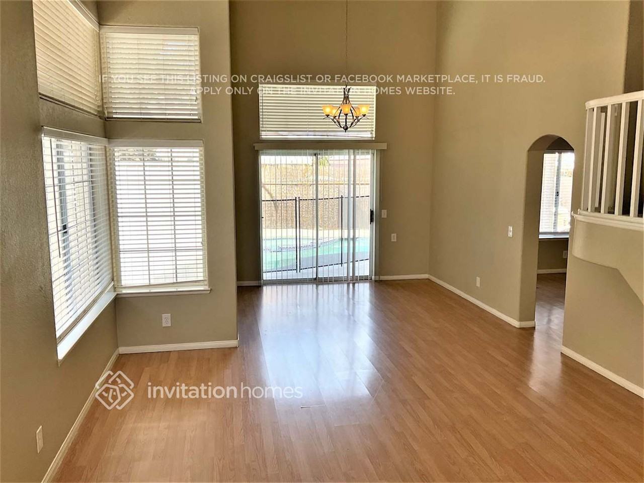 7900 Turtle Cove Ave - Photo 3 of 18