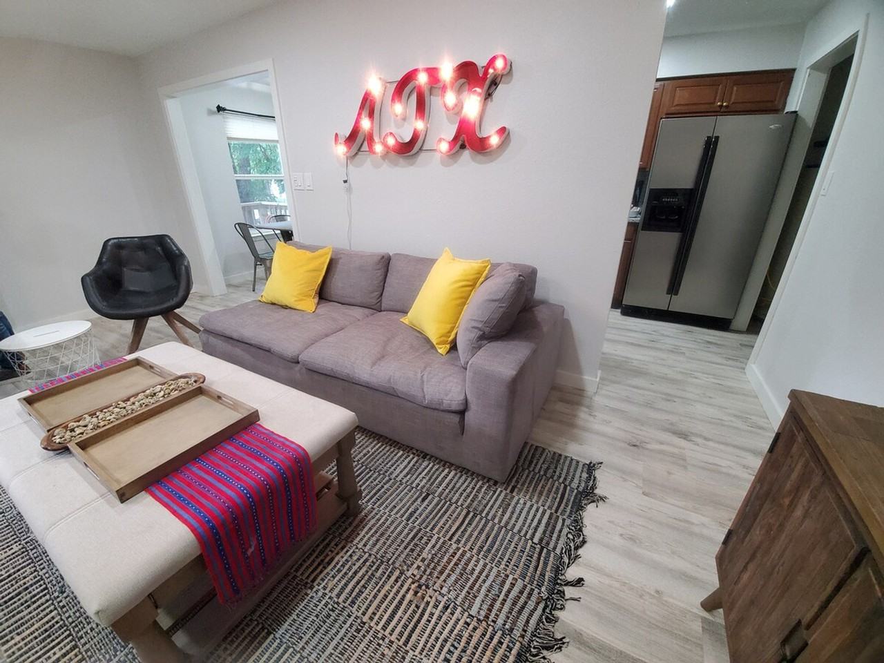 2501 Parker Ln #1565954P - Photo 3 of 34