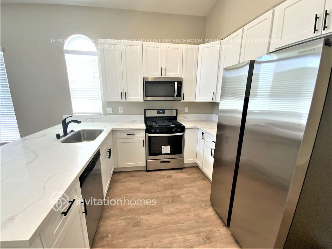9578 Lavarun Ct - Photo 6 of 13