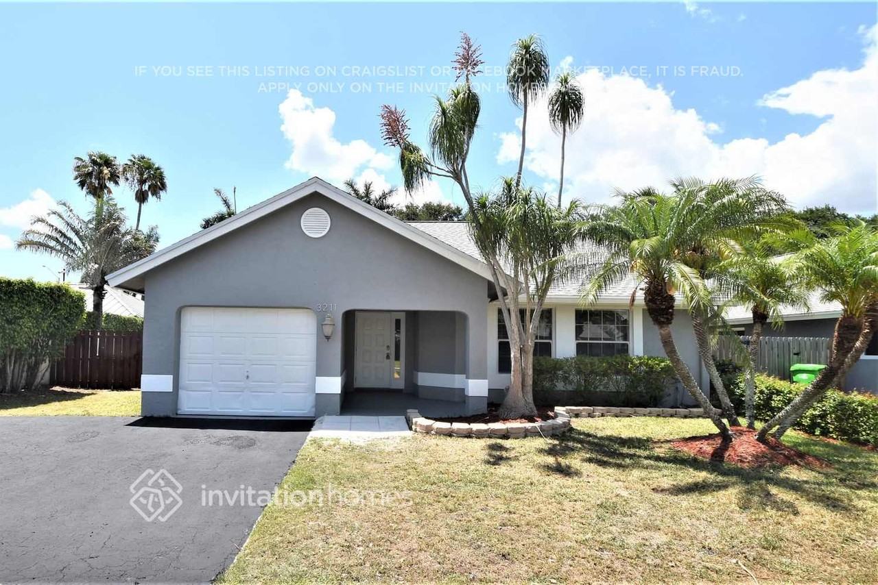 3211 Nw 123rd Ter - Photo 2 of 18