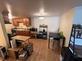 featured image of 2018 N Oakland Ave