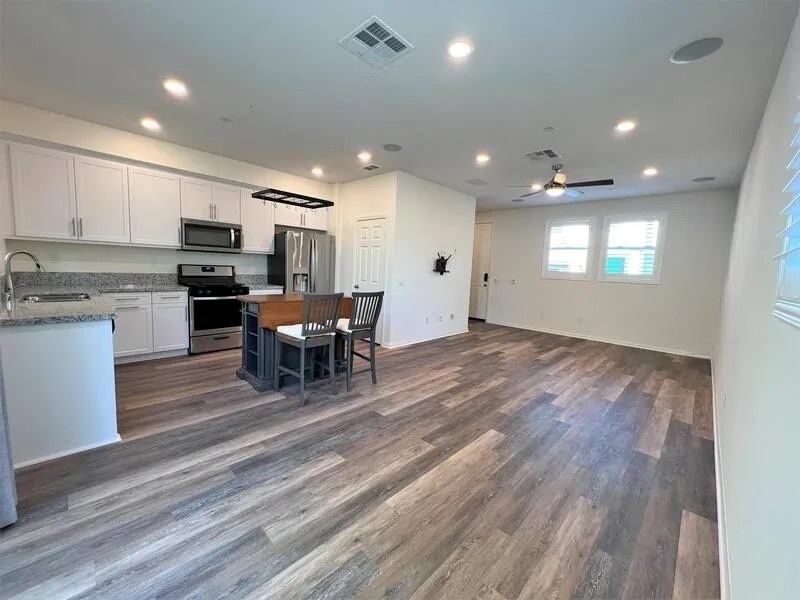 1213 Reef Ln #1 - Photo 4 of 23