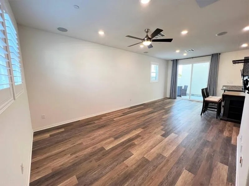 1213 Reef Ln #1 - Photo 6 of 23