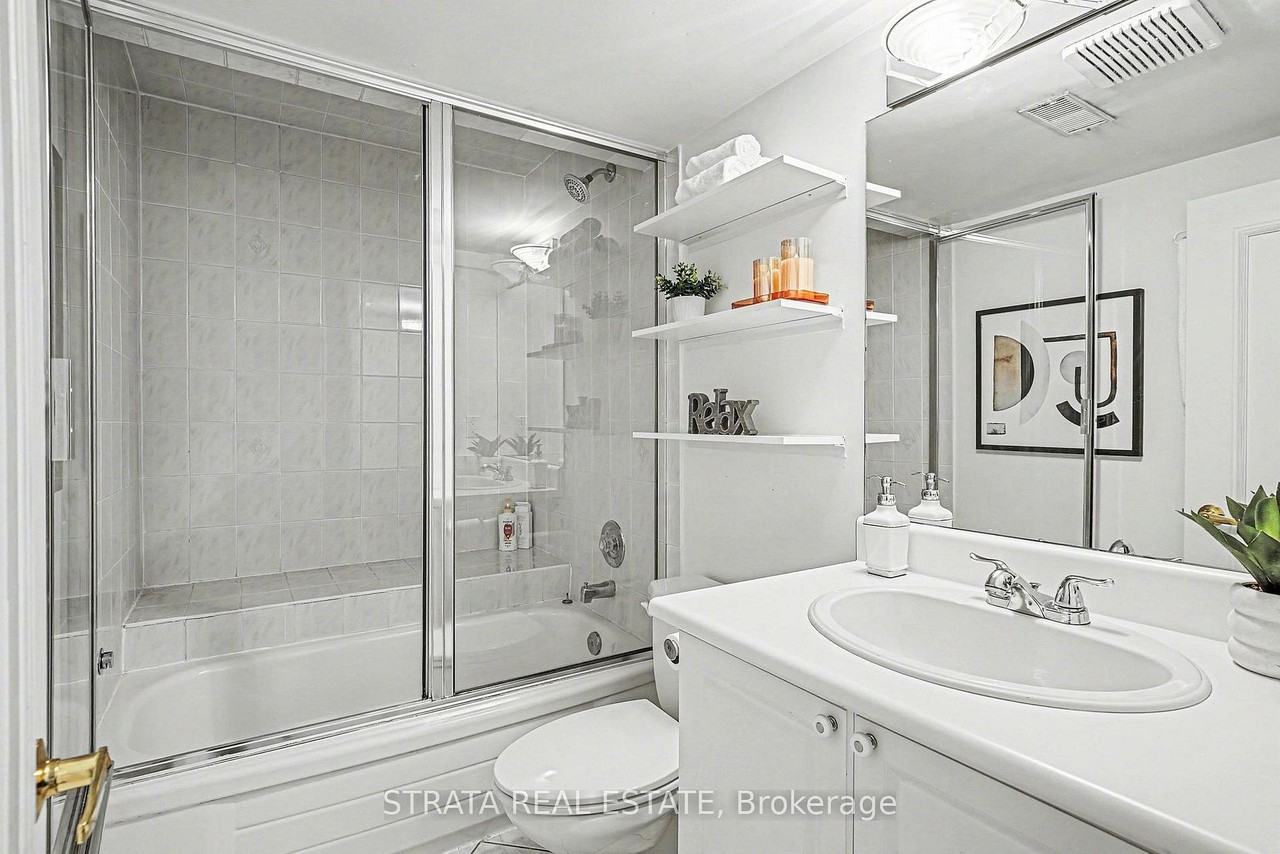 423 Manor Road East - Photo 16