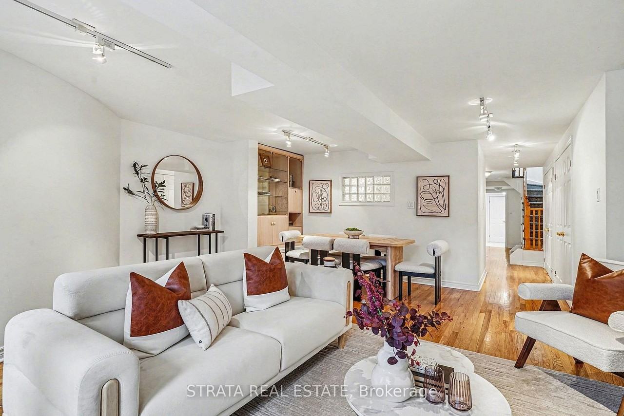 423 Manor Road East - Photo 13
