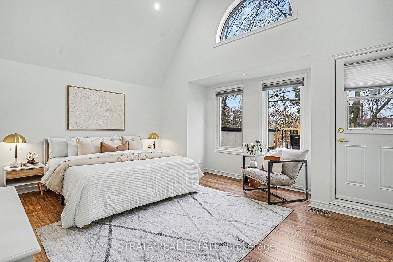 423 Manor Road East - Photo 30