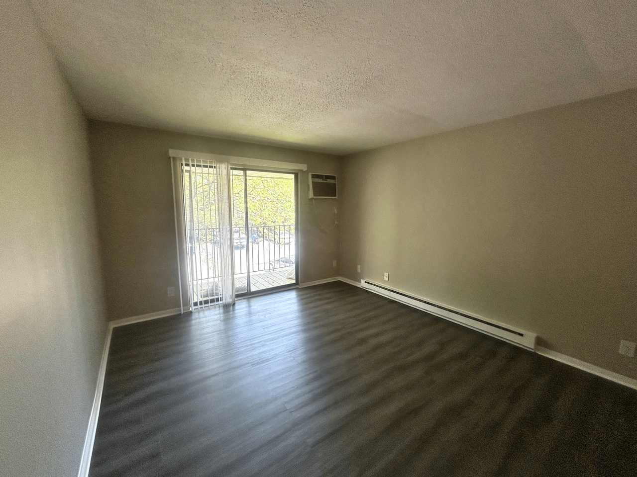 Willow Knolls Apartments - Photo 2 of 20