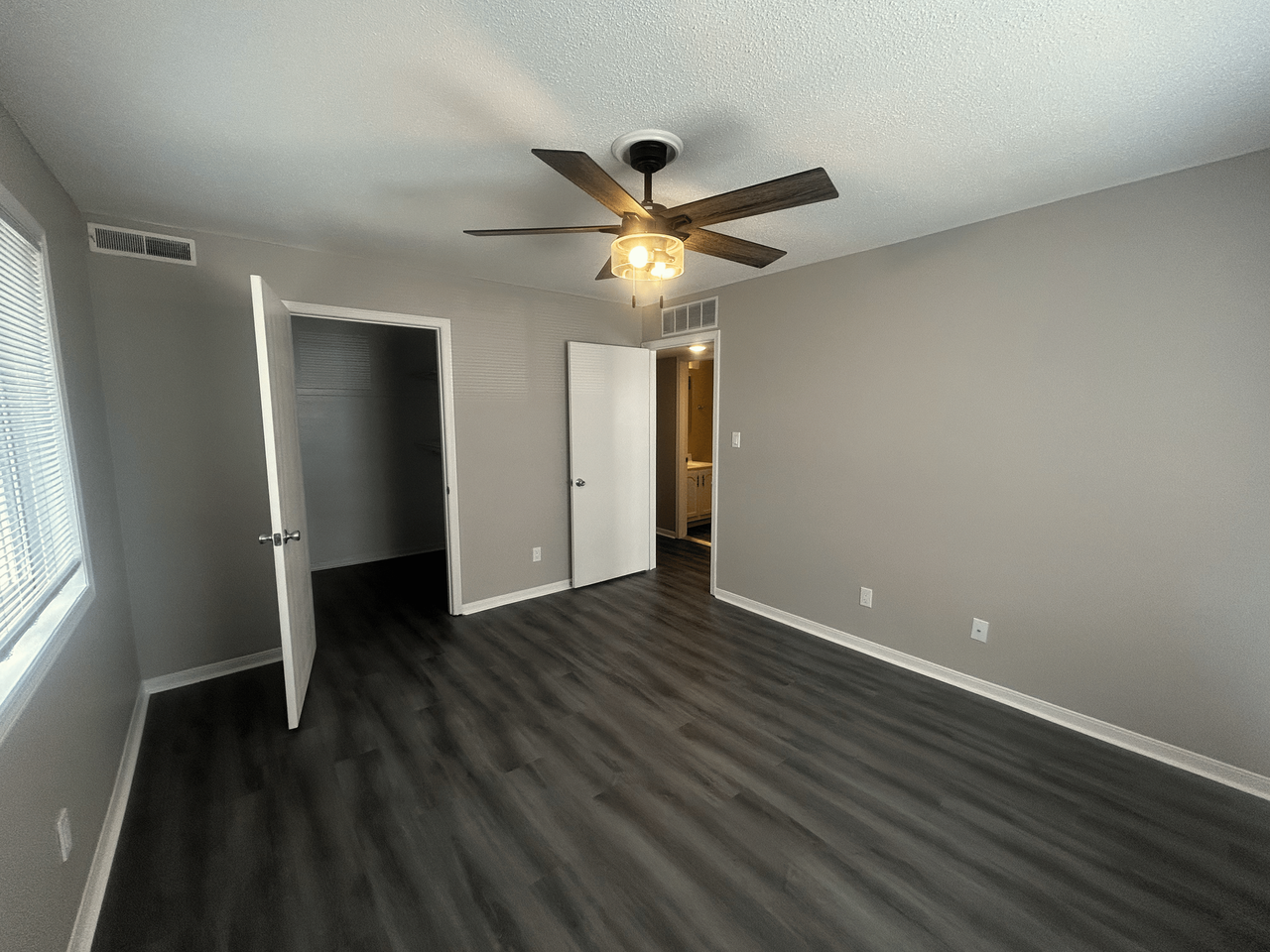 Willow Knolls Apartments - Photo 4 of 20