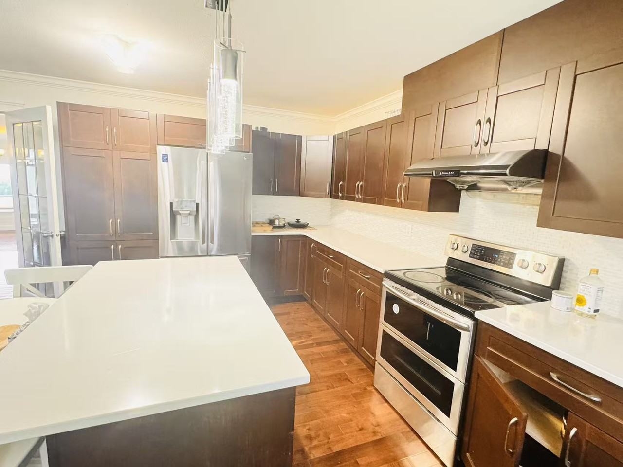 2000 Delahaye Drive - Photo 2 of 24
