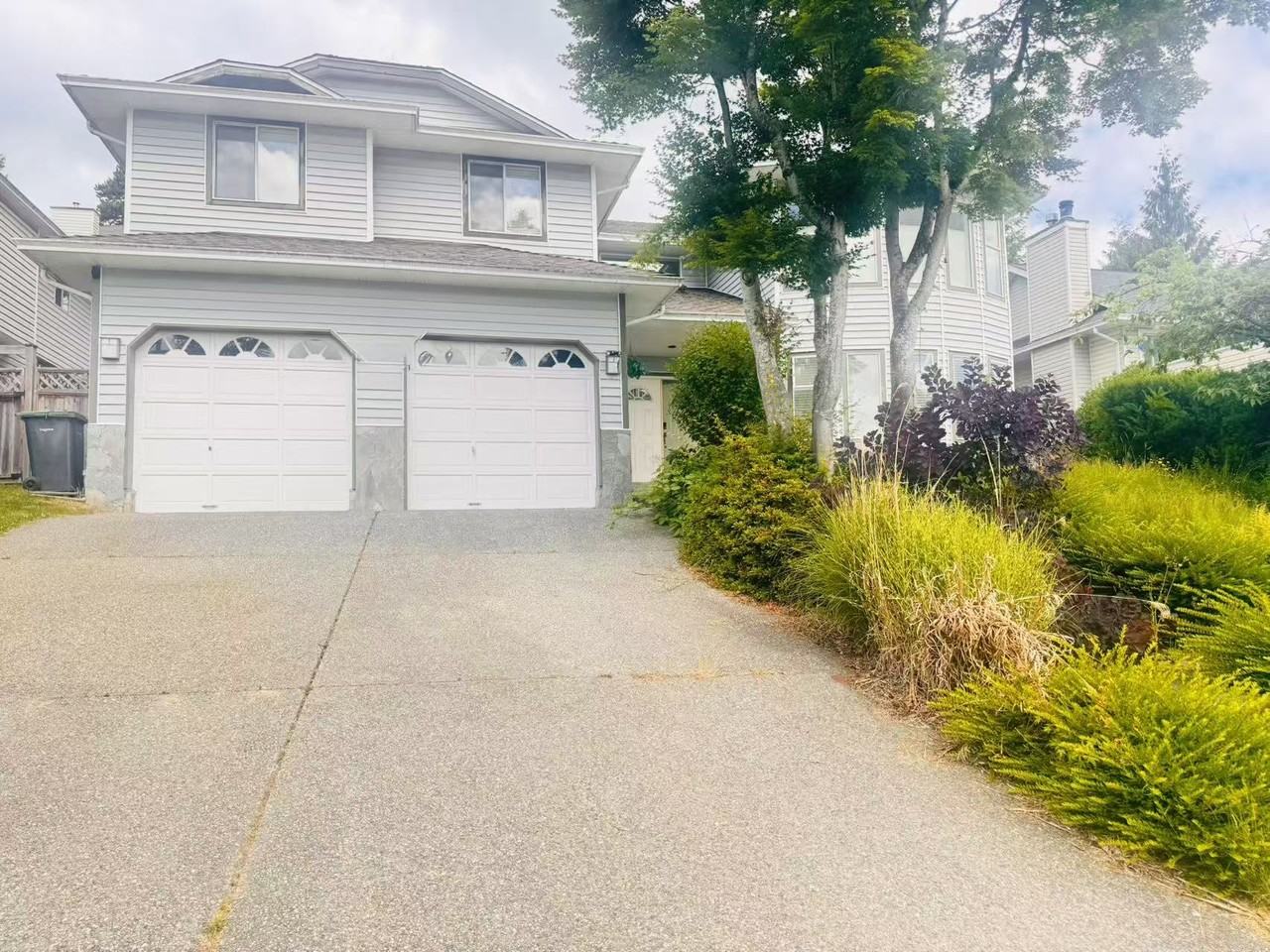 2000 Delahaye Drive