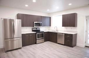 featured image of 15086 S Rosslyn Cv