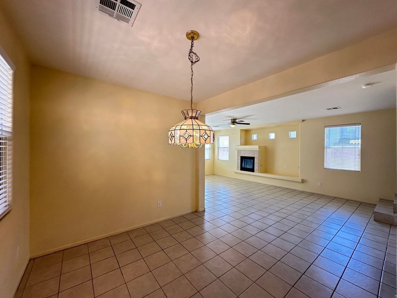 9032 Rutherford Grove St - Photo 5 of 24
