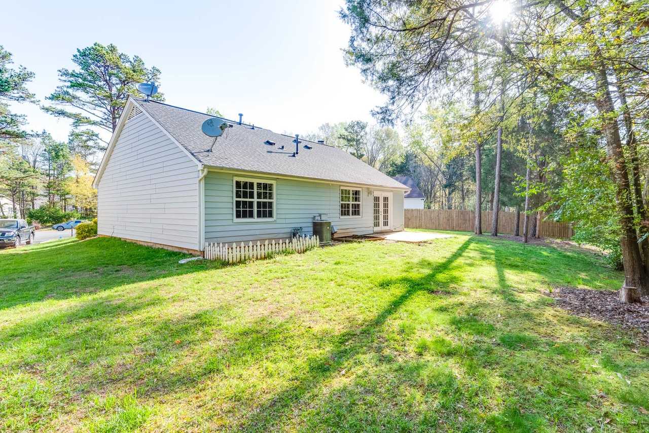 13818 Faversham Ct - Photo 2 of 23