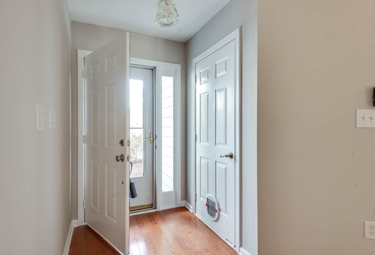13818 Faversham Ct - Photo 7 of 23