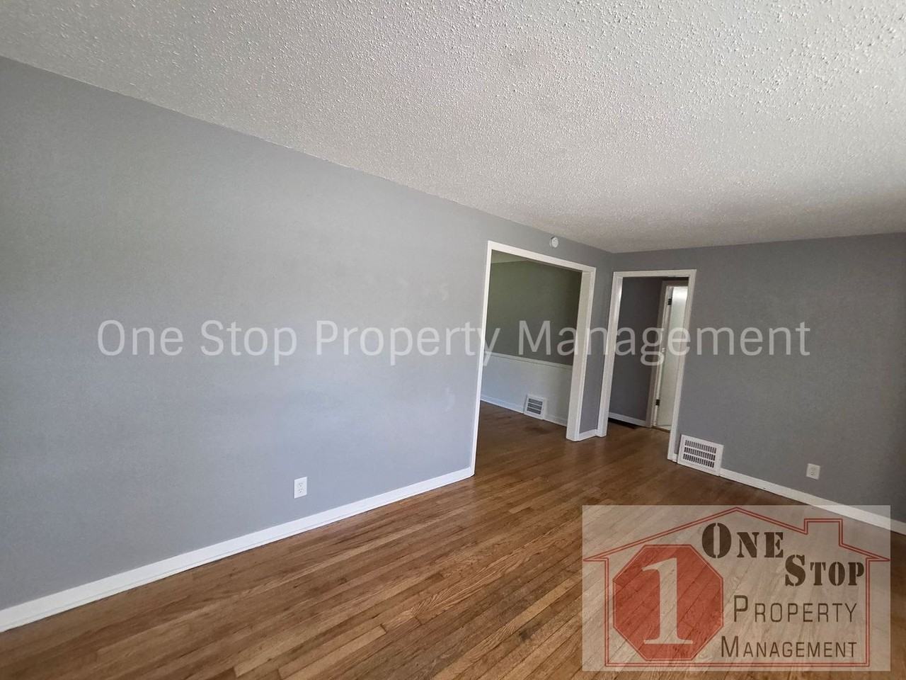 7037 Askew Ave - Photo 6 of 35