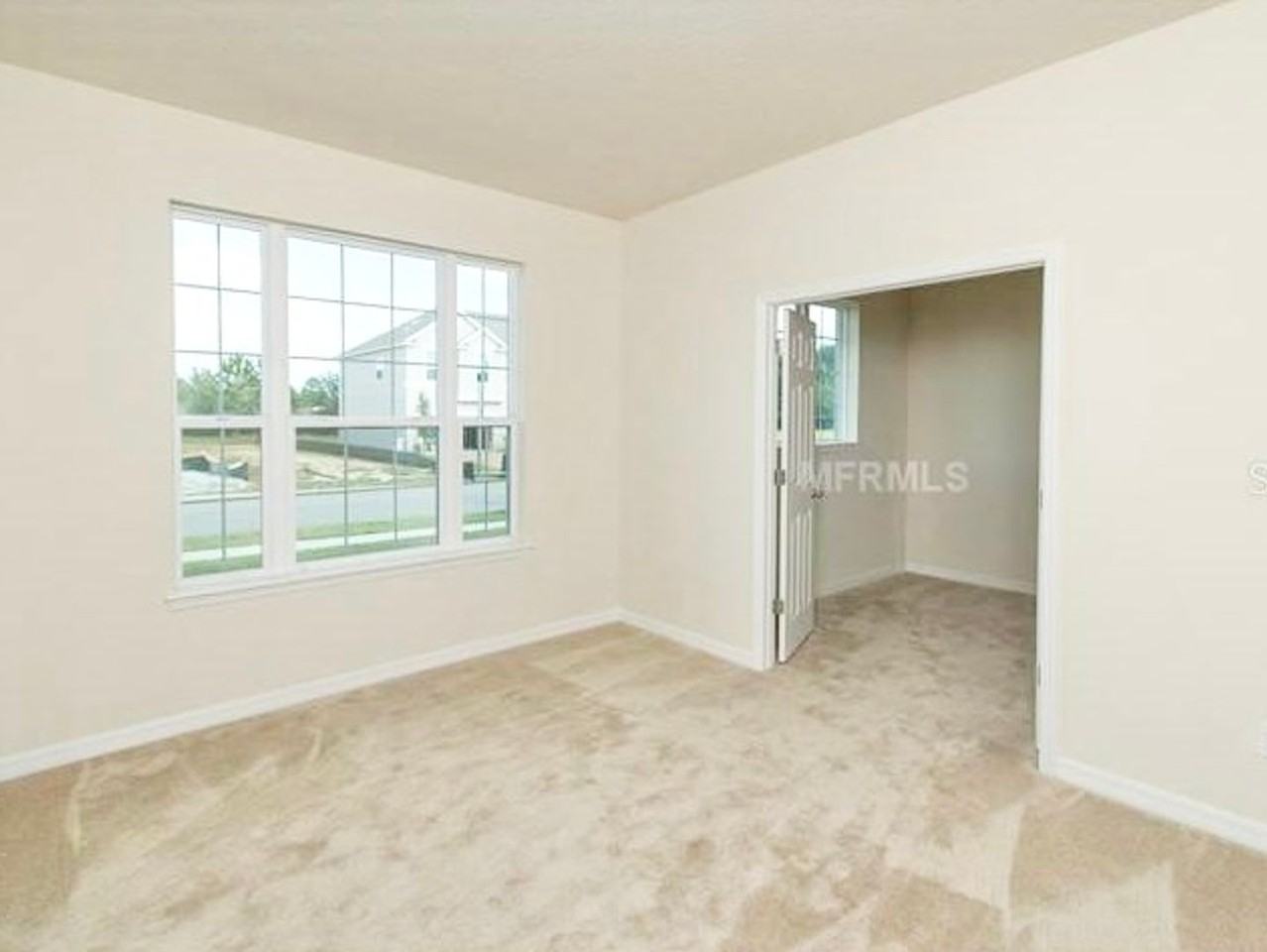 2103 Candlenut Cir - Photo 3 of 27