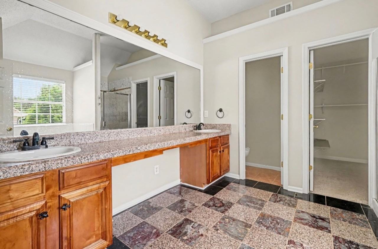 1439 Alice Ave - Photo 3 of 14