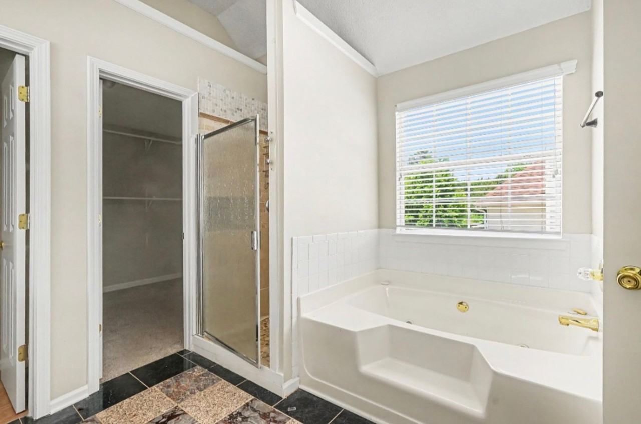1439 Alice Ave - Photo 4 of 14