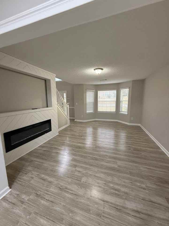 1439 Alice Ave - Photo 6 of 14