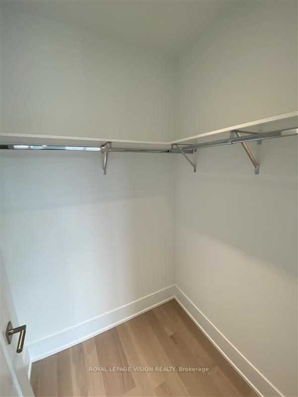 455 Wellington Street West - Photo 7