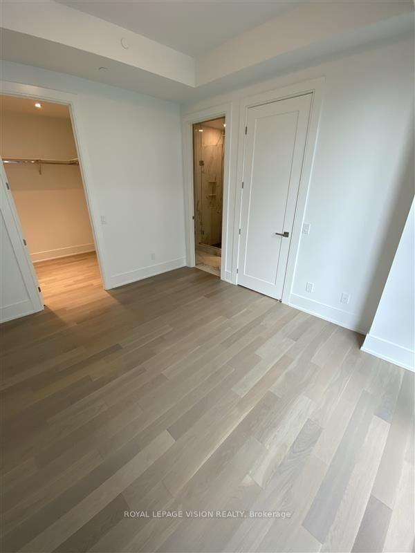 455 Wellington Street West - Photo 11