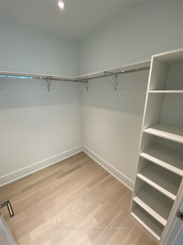 455 Wellington Street West - Photo 10