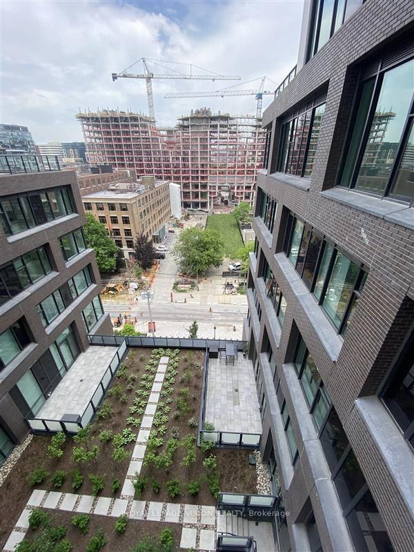 455 Wellington Street West - Photo 21
