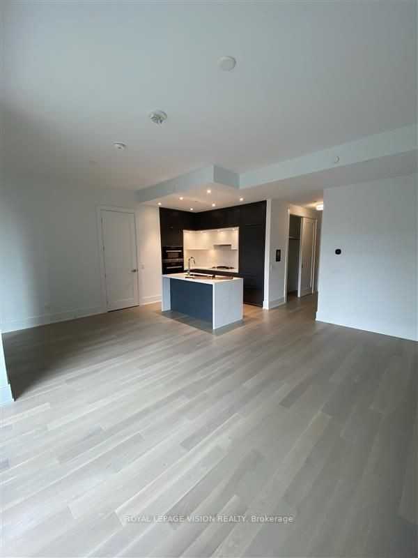 455 Wellington Street West - Photo 6