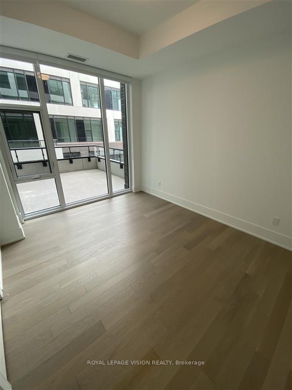 455 Wellington Street West - Photo 16