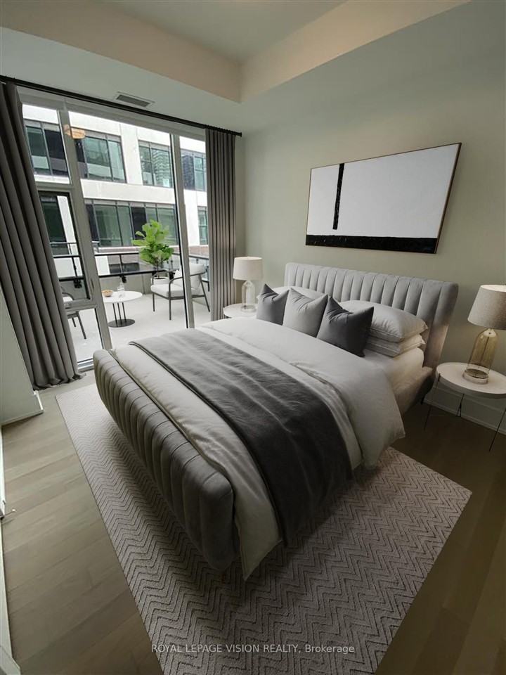 455 Wellington Street West - Photo 9