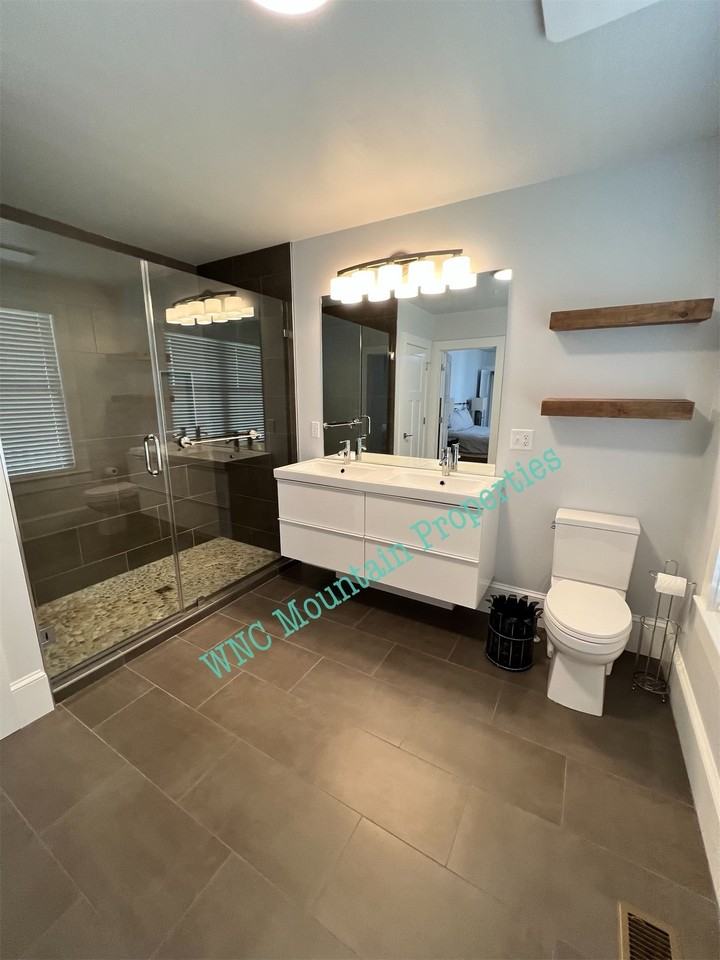 15 Mountain View Ave - Photo 4 of 14