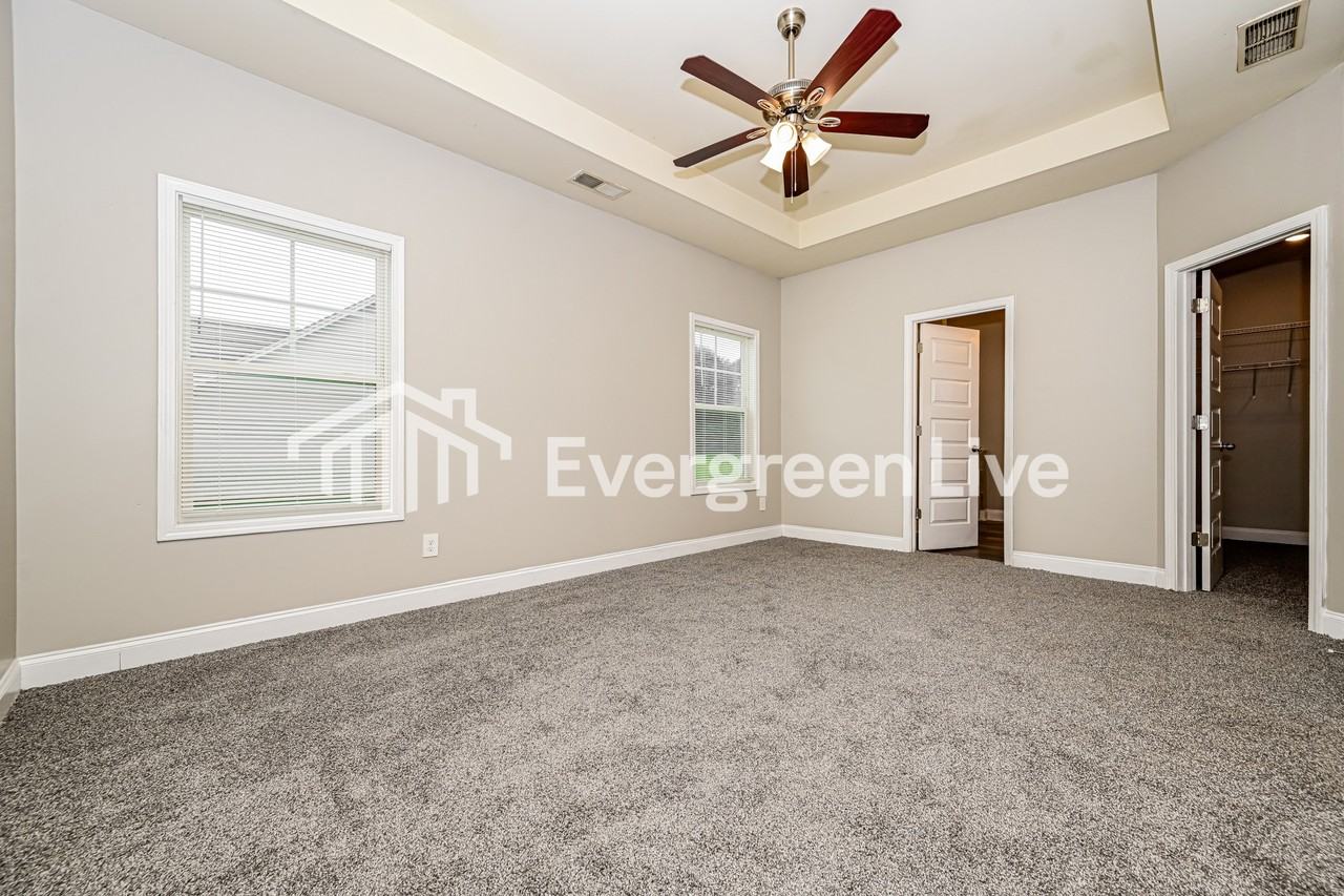 780 Freeman Dr - Photo 6 of 13