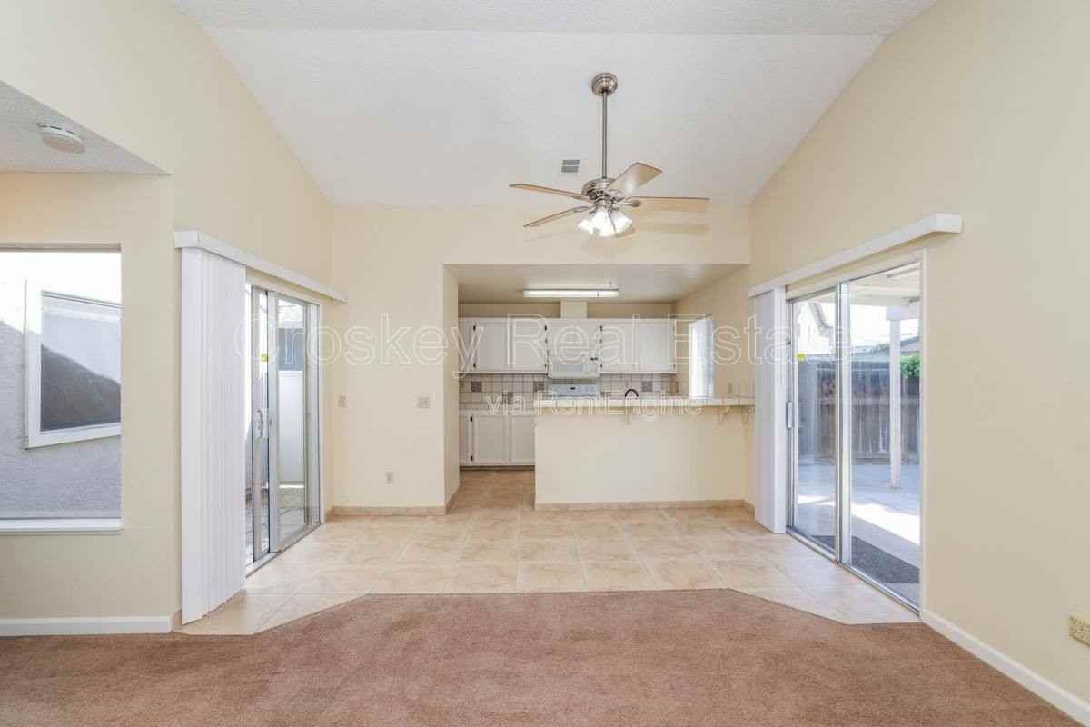 357 Hazelnut Ln - Photo 2 of 10