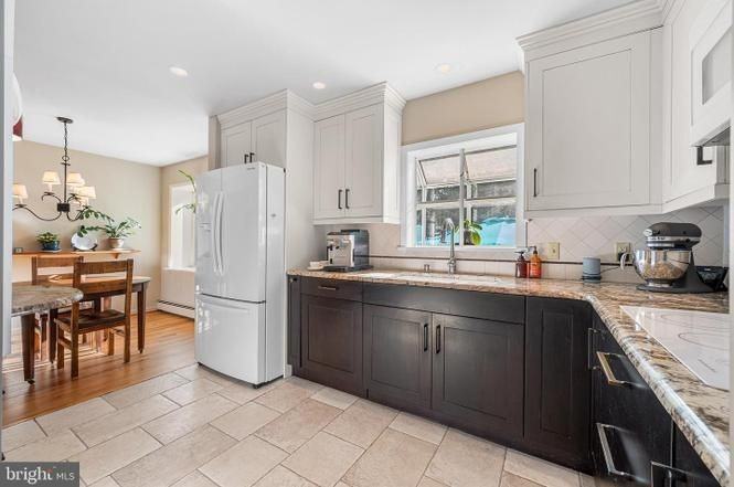 13 Lopatcong Dr - Photo 6 of 19