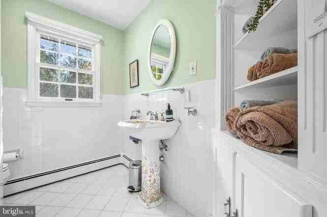 13 Lopatcong Dr - Photo 7 of 19