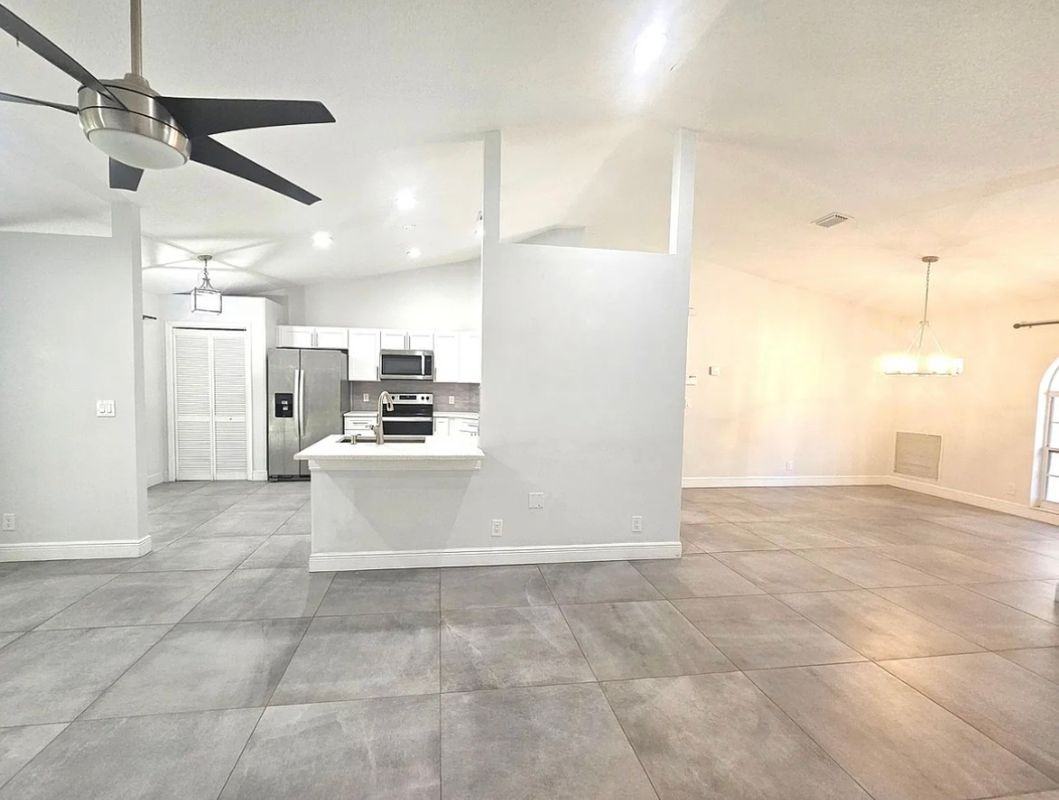 13548 74th St N - Photo 5 of 21