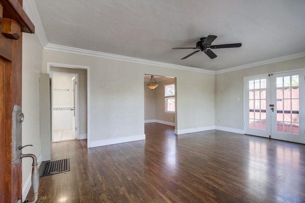 4462 Arch St - Photo 5 of 14