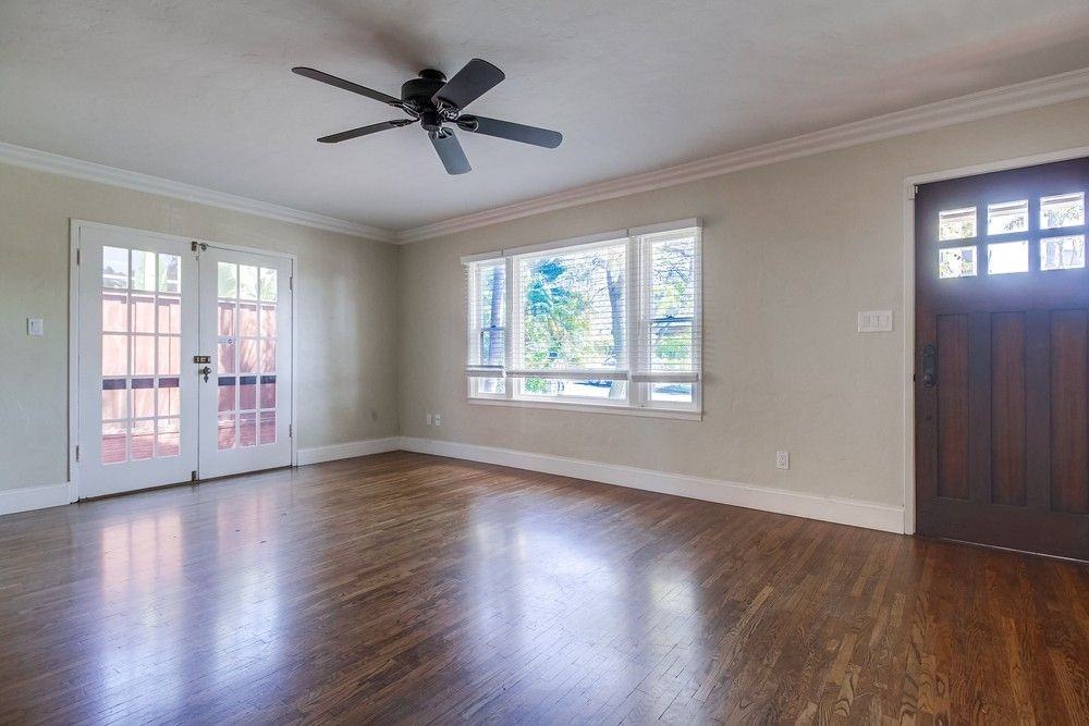 4462 Arch St - Photo 6 of 14