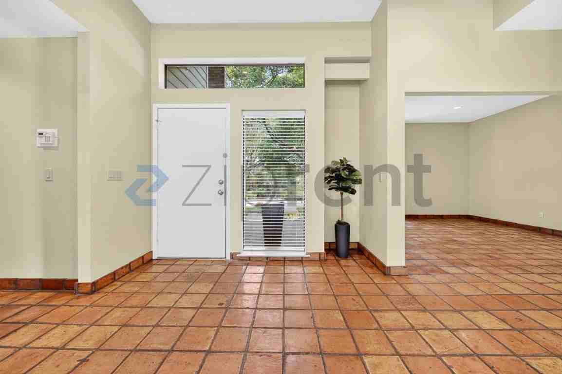 6710 Firelight Ln - Photo 6 of 42