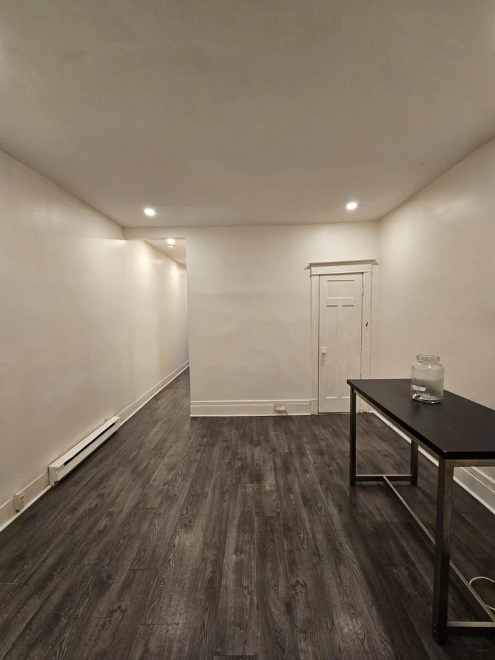 6042 Avenue du Parc - Photo 6 of 8