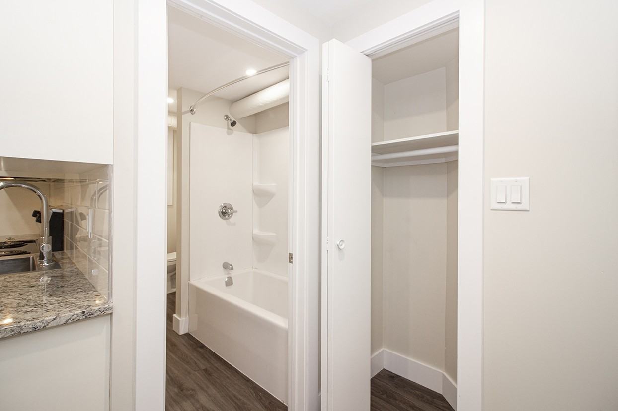 812 Wolseley Avenue - Photo 6 of 14